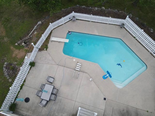 N570 W FAIRLAND CIRCLE, Menominee, MI 49858