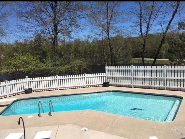 N570 W FAIRLAND CIRCLE, Menominee, MI 49858