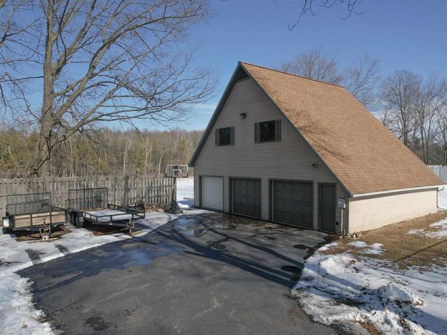 N570 W FAIRLAND CIRCLE, Menominee, MI 49858
