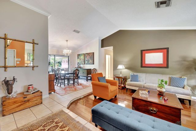 11605 SW 100th Ter, Miami, FL 33176