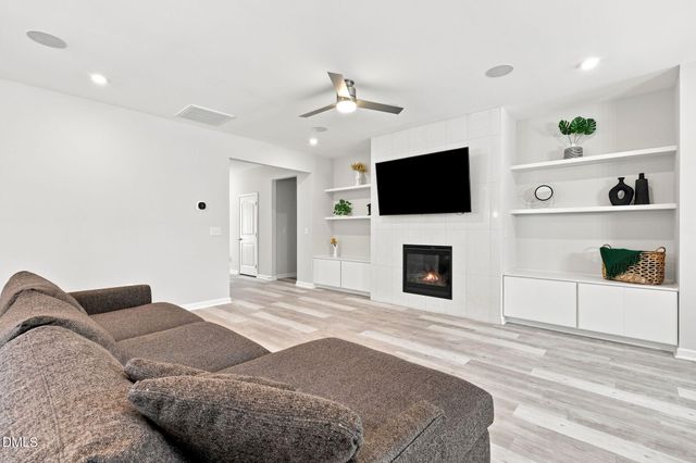 3912 Mendenhall Drive, Zebulon, NC 27597