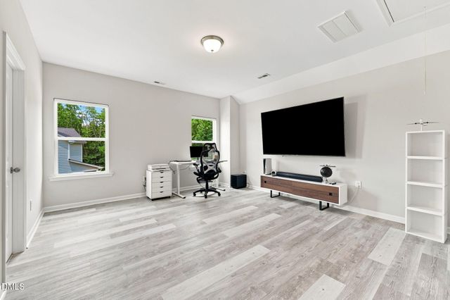 3912 Mendenhall Drive, Zebulon, NC 27597