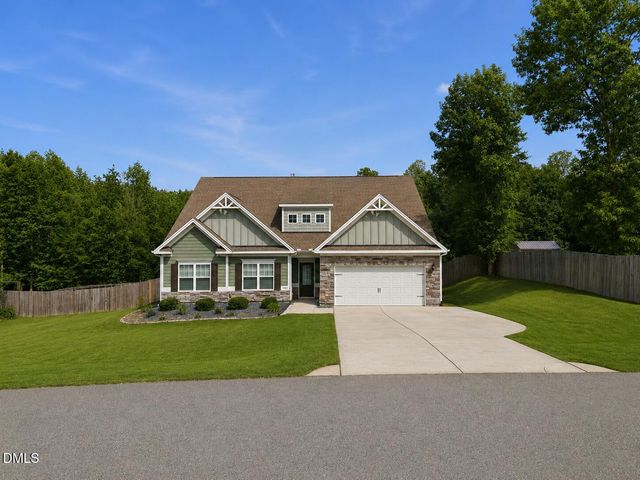 3912 Mendenhall Drive, Zebulon, NC 27597