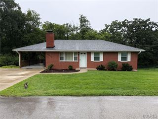 2832 Moravec Drive, High Ridge, MO 63049