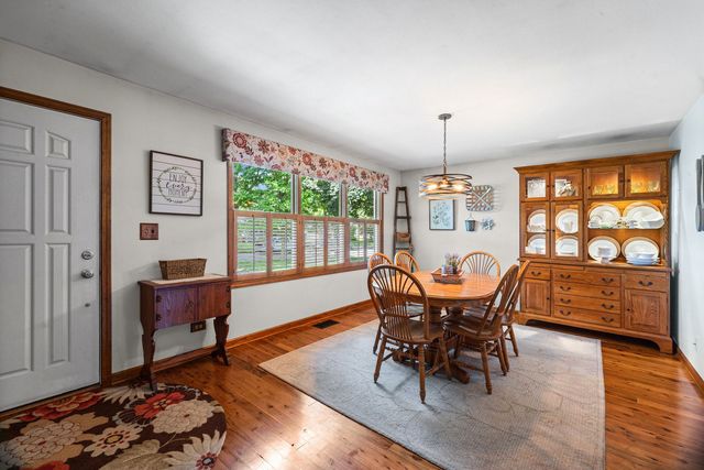 3102 Swallow Lane, Rolling Meadows, IL 60008