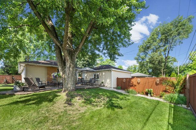 3102 Swallow Lane, Rolling Meadows, IL 60008
