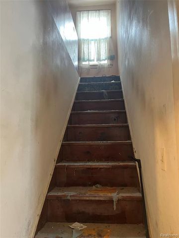 19826 Lyndon Street, Detroit, MI 48223