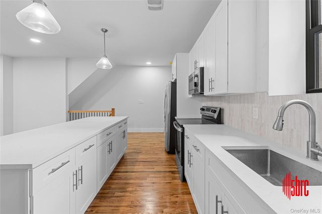 405 Miller Avenue, Brooklyn, NY 11207