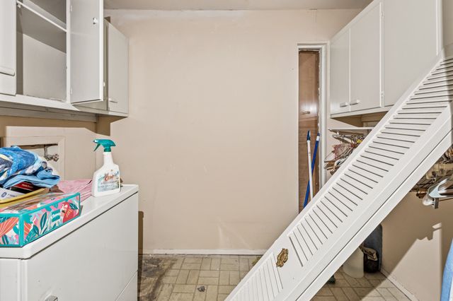 3045 Lockmoor Lane, Dallas, TX 75220