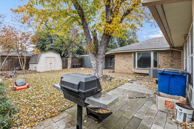 3045 Lockmoor Lane, Dallas, TX 75220