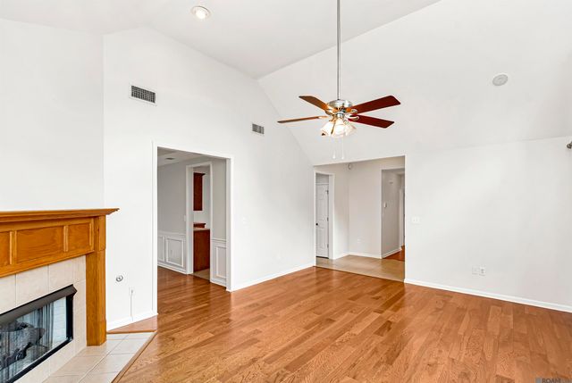 37030 Cobblestone Ave, Geismar, LA 70734