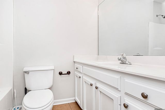 37030 Cobblestone Ave, Geismar, LA 70734