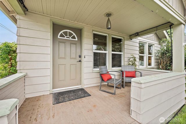 2123 7th Street, Bremerton, WA 98312