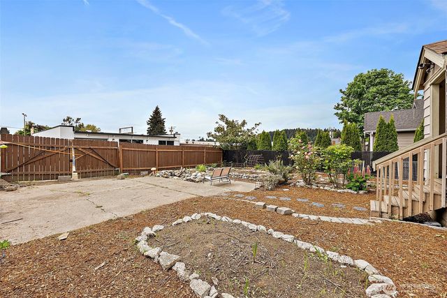 2123 7th Street, Bremerton, WA 98312