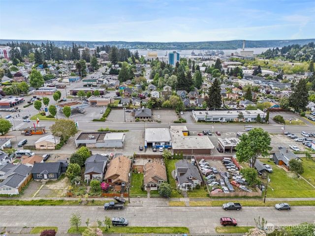 2123 7th Street, Bremerton, WA 98312