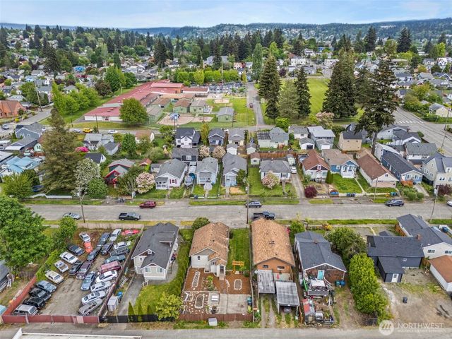 2123 7th Street, Bremerton, WA 98312