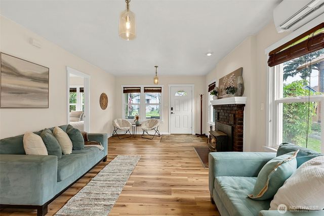 2123 7th Street, Bremerton, WA 98312