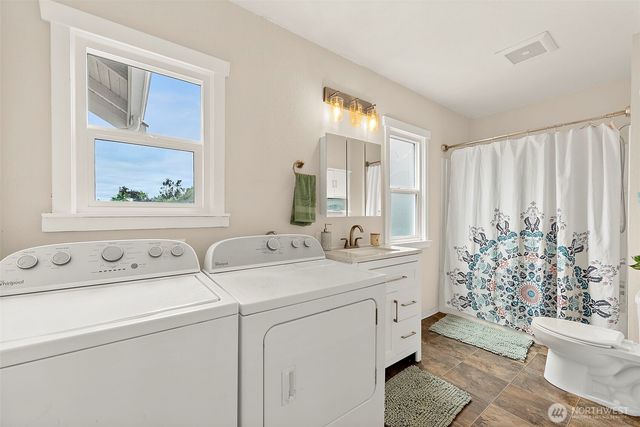 2123 7th Street, Bremerton, WA 98312