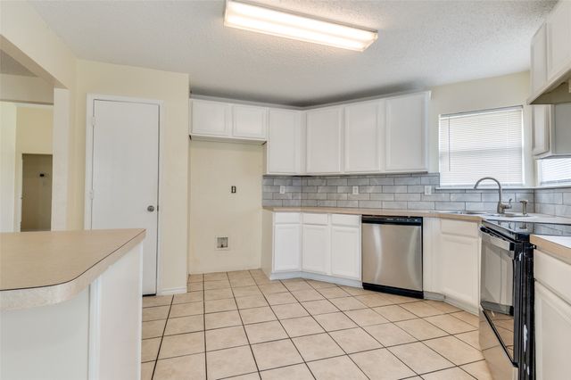 6746 Bighorn Ridge, Arlington, TX 76002