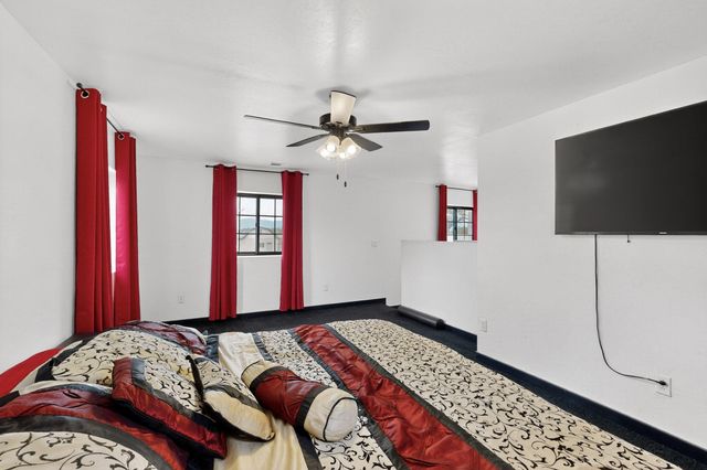 11 El Cerro Road, Los Lunas, NM 87031