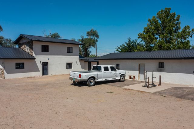 11 El Cerro Road, Los Lunas, NM 87031