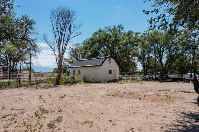 11 El Cerro Road, Los Lunas, NM 87031