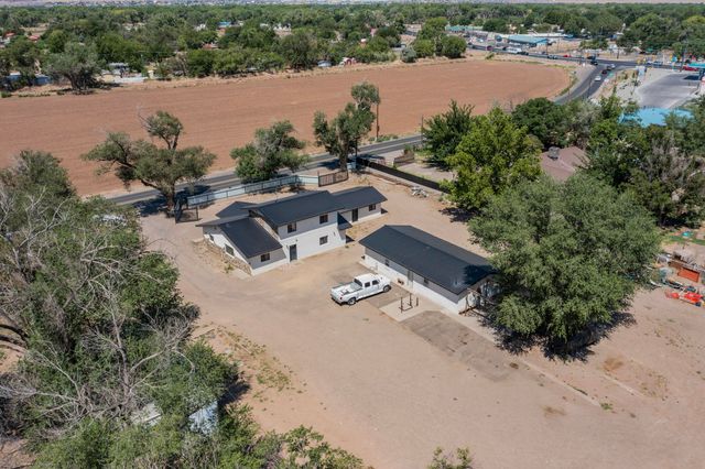 11 El Cerro Road, Los Lunas, NM 87031