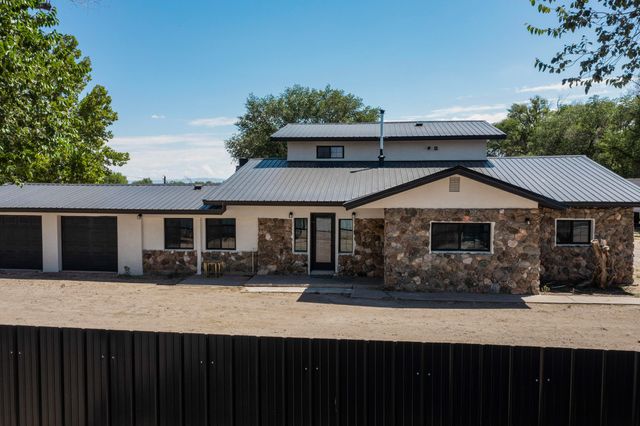 11 El Cerro Road, Los Lunas, NM 87031