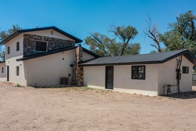 11 El Cerro Road, Los Lunas, NM 87031
