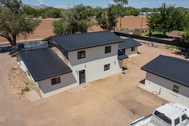11 El Cerro Road, Los Lunas, NM 87031