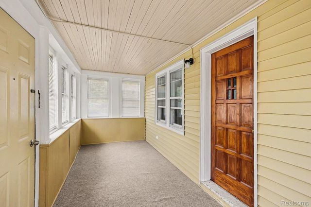 21716 LAKEVIEW Street, St. Clair Shores, MI 48080