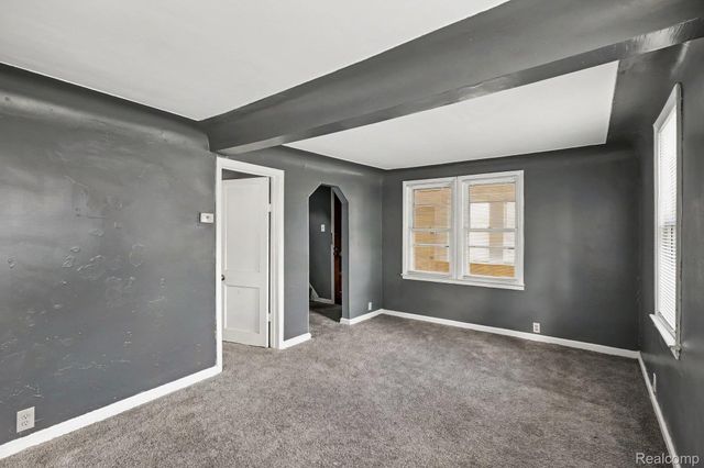 21716 LAKEVIEW Street, St. Clair Shores, MI 48080