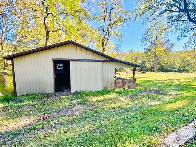 2033 & 2035 Cedar Run Road, Friendly, WV 26142