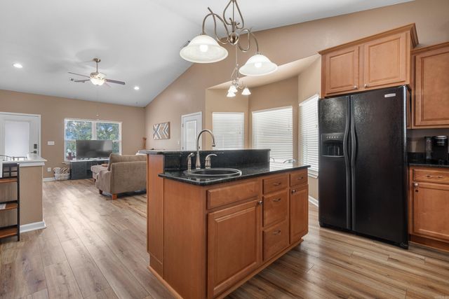 208 Aberina St Apt B, Hot Springs, AR 71913