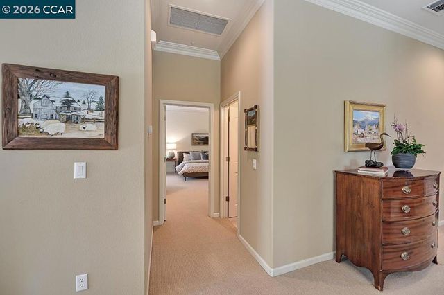 1706 Comstock Dr, Walnut Creek, CA 94595