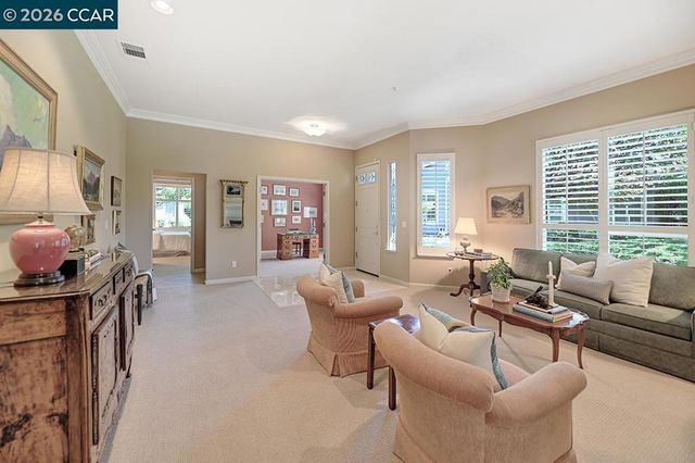 1706 Comstock Dr, Walnut Creek, CA 94595