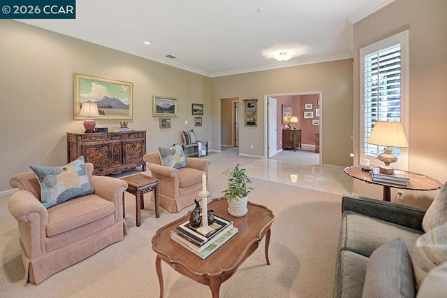 1706 Comstock Dr, Walnut Creek, CA 94595