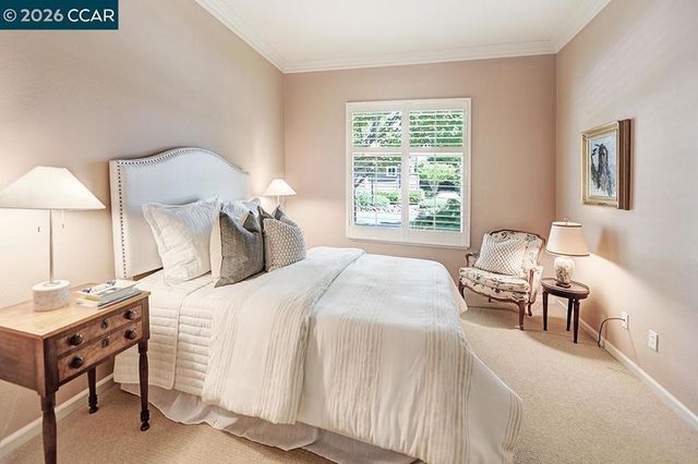 1706 Comstock Dr, Walnut Creek, CA 94595