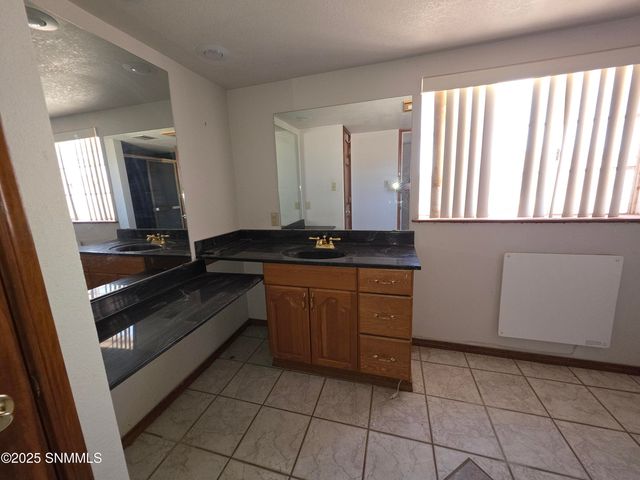 906 Kopra Street, Truth Or Consequences, NM 87901