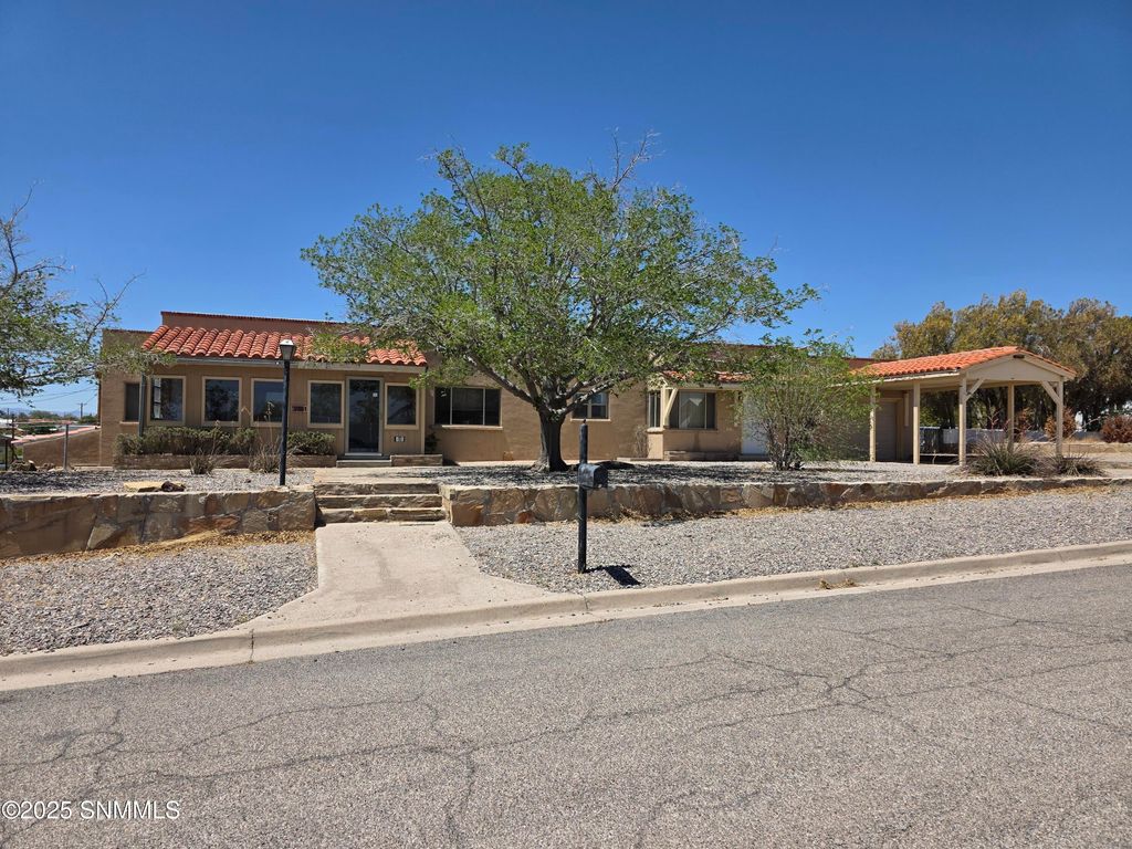 906 Kopra Street, Truth Or Consequences, NM 87901