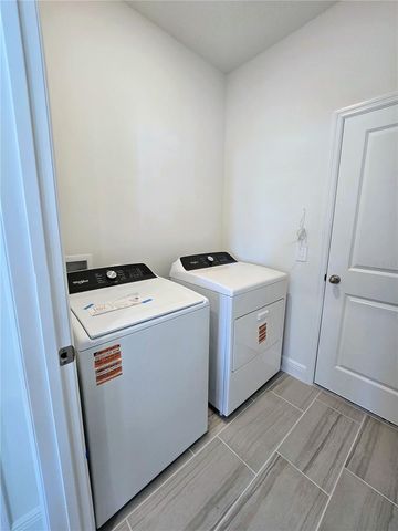 2284 HEN ROAD, Clermont, FL 34715