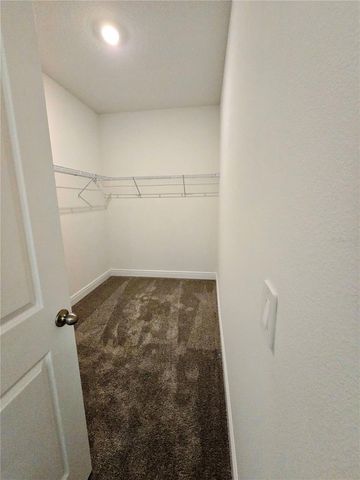 2284 HEN ROAD, Clermont, FL 34715