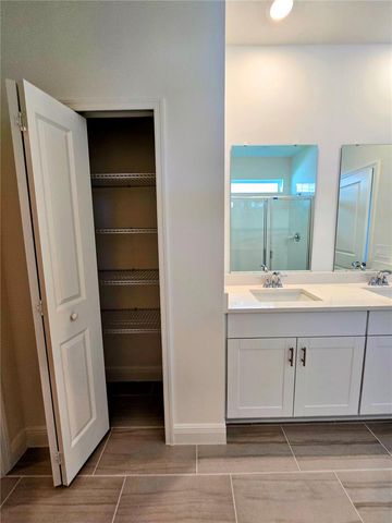 2284 HEN ROAD, Clermont, FL 34715