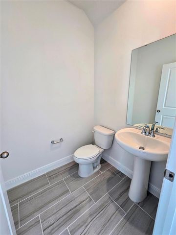 2284 HEN ROAD, Clermont, FL 34715