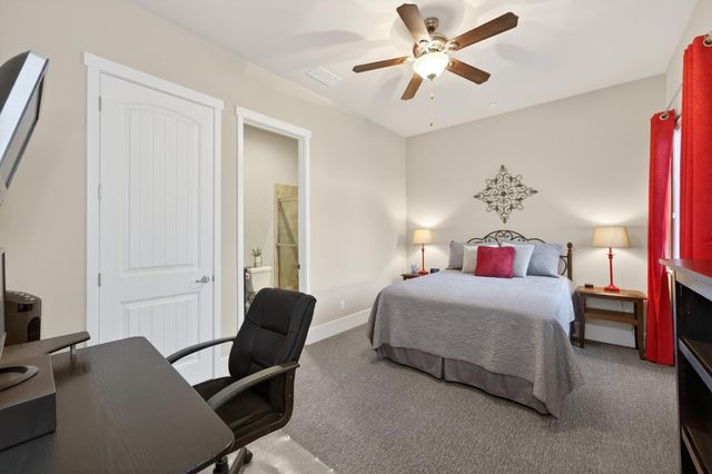 3096 Kenosha Avenue, Clovis, CA 93619