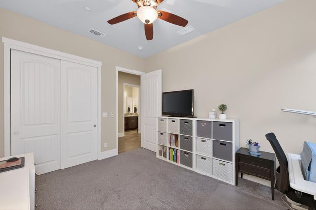 3096 Kenosha Avenue, Clovis, CA 93619
