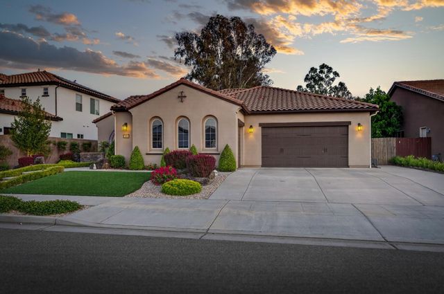 3096 Kenosha Avenue, Clovis, CA 93619