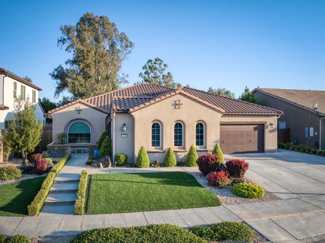 3096 Kenosha Avenue, Clovis, CA 93619