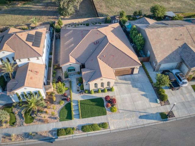 3096 Kenosha Avenue, Clovis, CA 93619