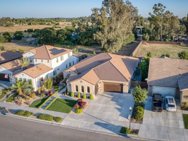 3096 Kenosha Avenue, Clovis, CA 93619